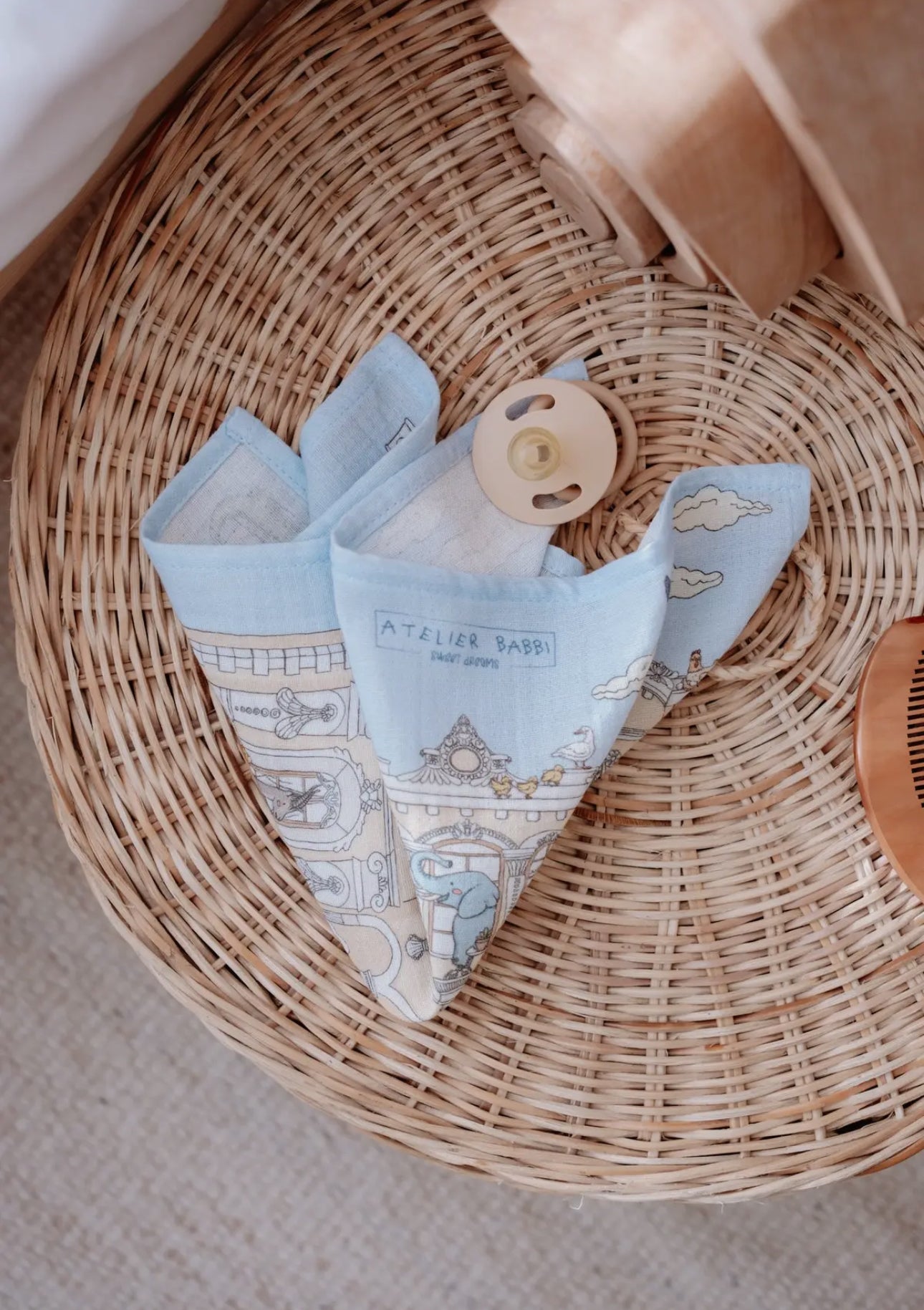 Burp Cloth - Royal Mansion